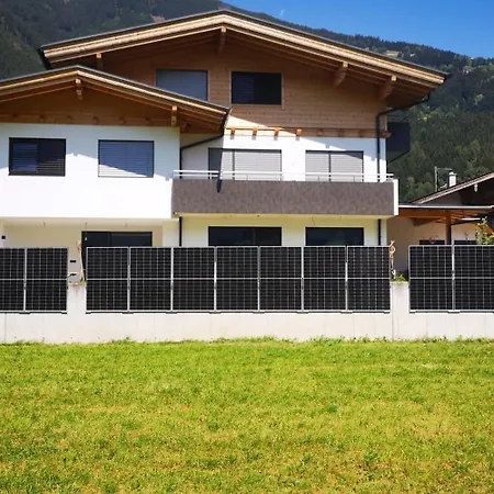 Gluecksschmiede Deluxe Appartamento *